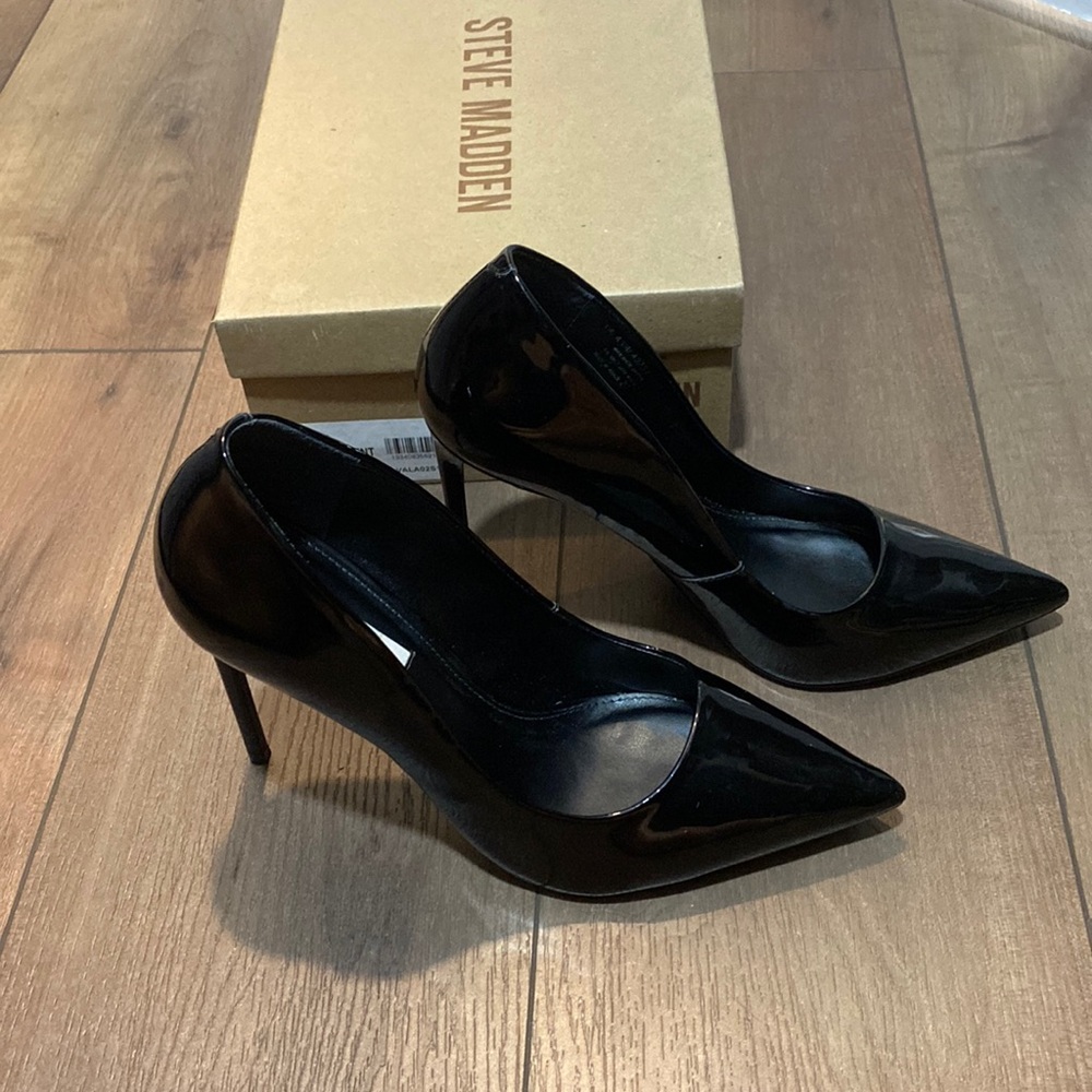Steve Madden Vala black patent leather